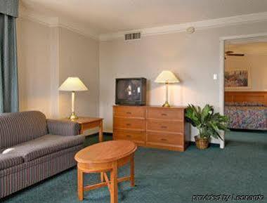 Hotel 6-austin, Tx - Midtown Austin