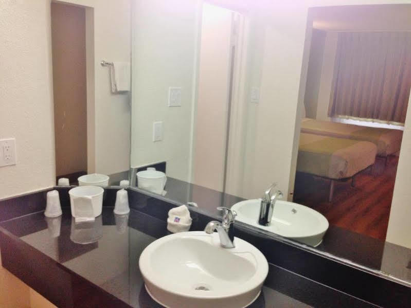 6-austin, Tx - Midtown 2*
